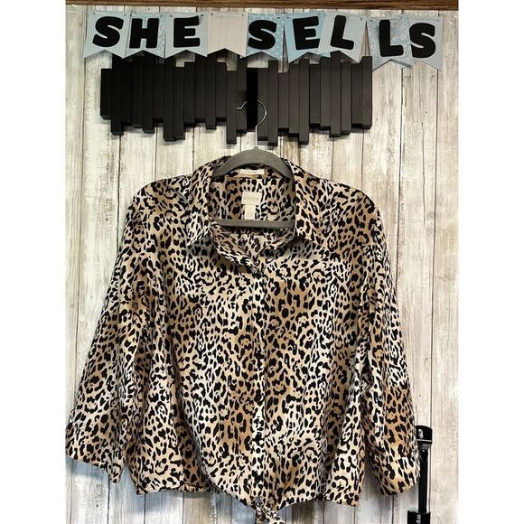 NWOT Chico's Animal Print Blouse Size 3‎ No Iron, Elastic @ Back & Front Tie - Picture 1 of 7